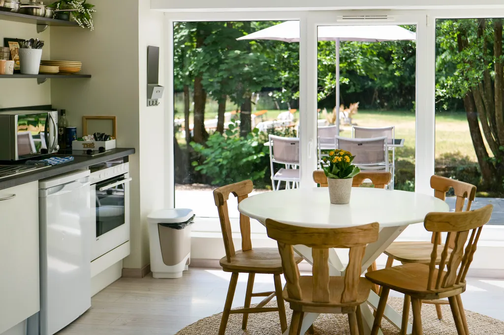 Riverside family holiday cottage in Alsace for up to five people, with bath, in Oberhaslach